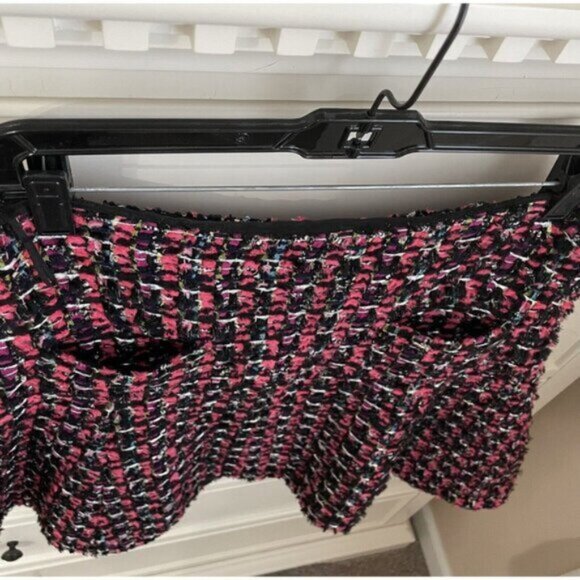 Chanel -Pink Tweed High-Low Hem Flare Mini Skirt. Sz. FR 40 - Picture 2 of 14